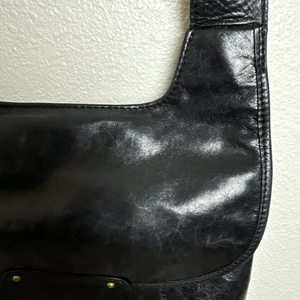HOBO The Original Black Leather Crossbody/ Shoulder Bag - Picture 4 of 15